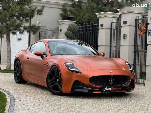 Maserati GranTurismo 2024 - фото 21