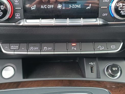 Audi Q5 2018 серый - фото 46