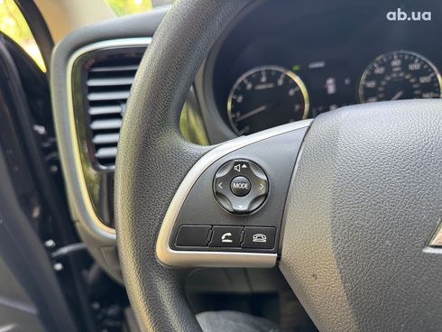 Mitsubishi Outlander 2018 черный - фото 22