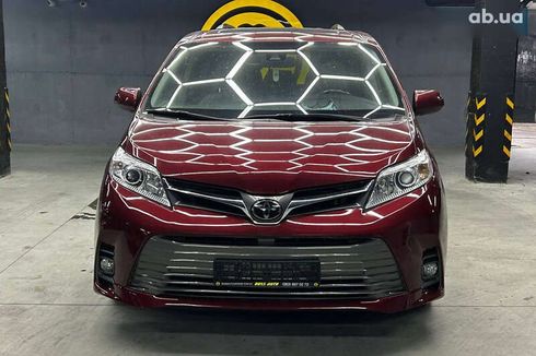 Toyota Sienna 2018 - фото 2