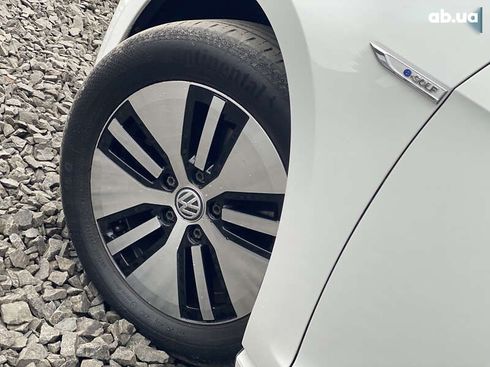 Volkswagen e-Golf 2016 - фото 26