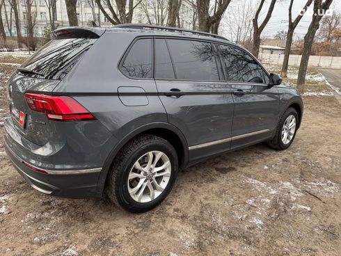 Volkswagen Tiguan 2021 серый - фото 5