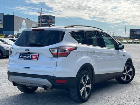 Ford Escape 2016 белый - фото 9