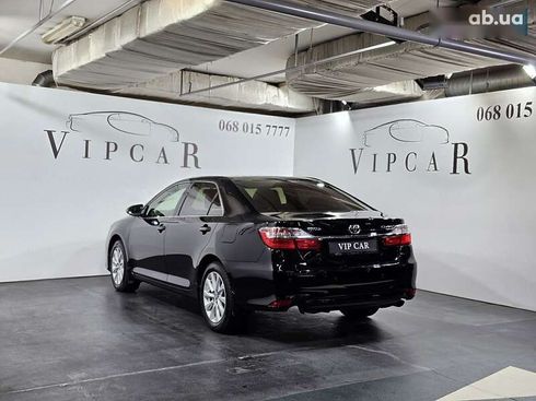 Toyota Camry 2015 - фото 7