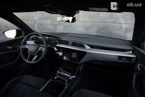 Audi e-tron S 2021 - фото 16
