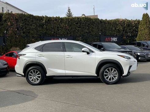 Lexus NX 2019 - фото 11