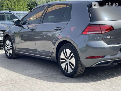 Volkswagen e-Golf 2020 - фото 23