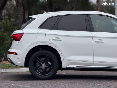 Audi Q5 2020 - фото 11