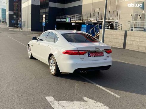 Jaguar XF 2016 - фото 4
