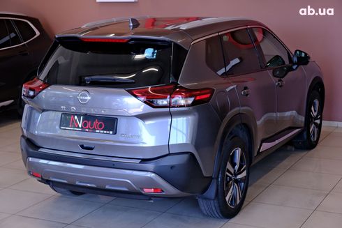 Nissan Rogue 2023 серый - фото 5