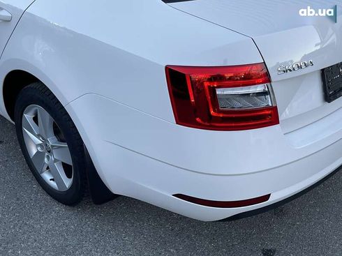 Skoda Octavia 2019 - фото 10