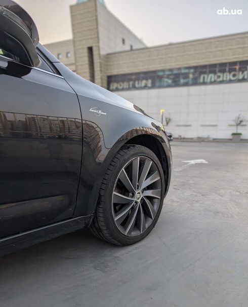 Skoda Octavia 2018 черный - фото 4