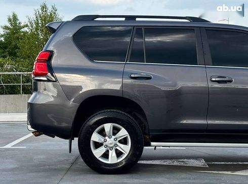 Toyota Land Cruiser Prado 2019 - фото 10