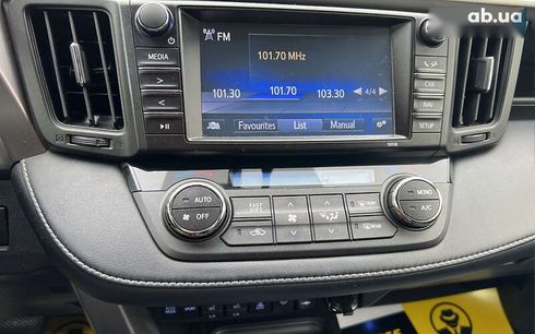 Toyota RAV4 2017 - фото 16