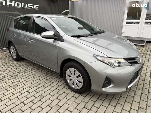 Toyota Auris 2014 - фото 9