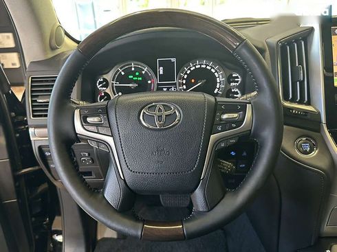 Toyota Land Cruiser 2018 - фото 27
