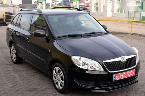 Skoda Fabia 2012 - фото 5