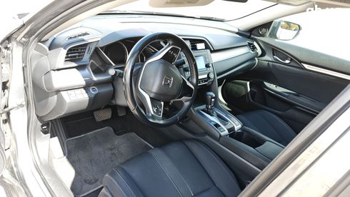 Honda Civic 2018 серый - фото 6