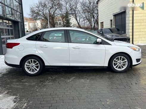 Ford Focus 2017 - фото 8