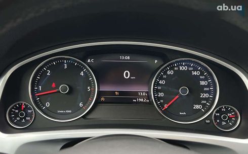 Volkswagen Touareg 2011 - фото 25