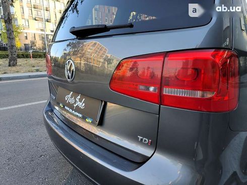 Volkswagen Touran 2015 - фото 20