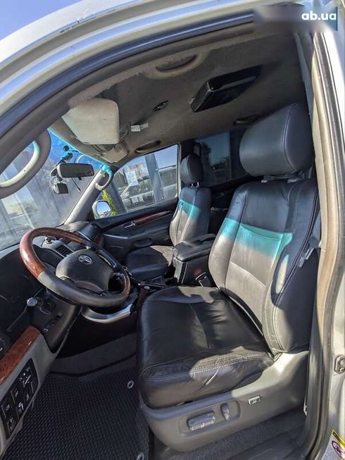 Toyota Land Cruiser 2004 - фото 11