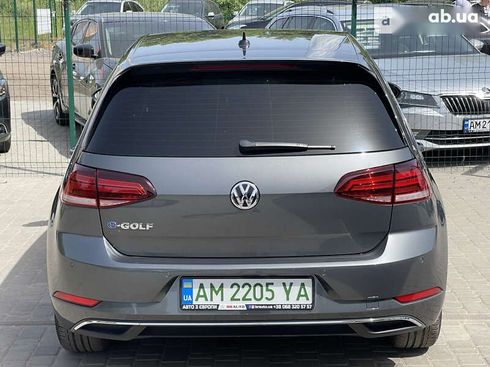 Volkswagen e-Golf 2020 - фото 19