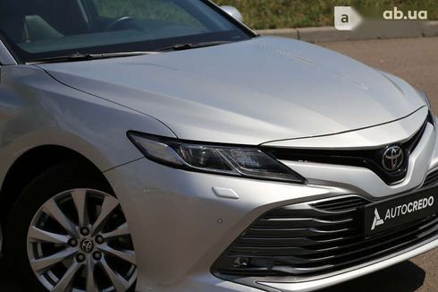 Toyota Camry 2020 - фото 4