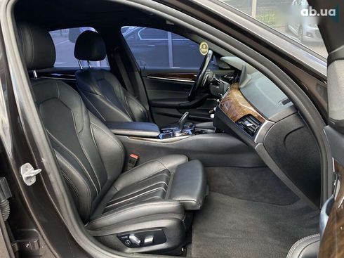BMW 5 серия 2018 - фото 14