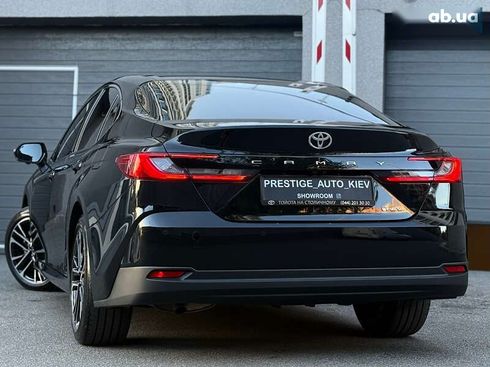 Toyota Camry 2024 - фото 29