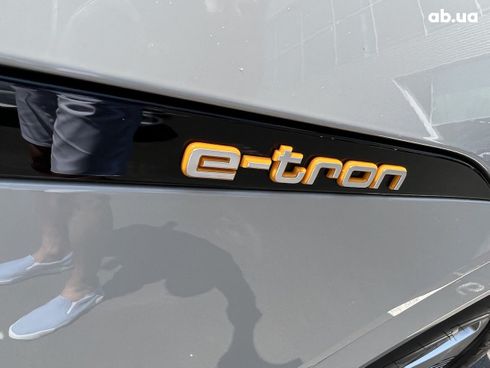 Audi E-Tron 2022 - фото 13