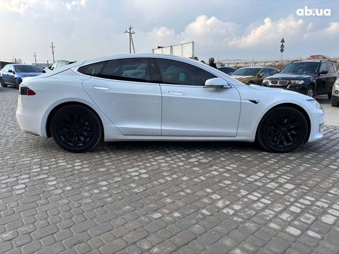 Tesla Model S 2019 белый - фото 10