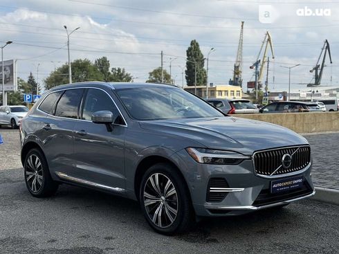 Volvo XC60 2023 - фото 3