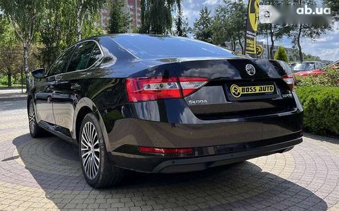 Skoda Superb 2018 - фото 5