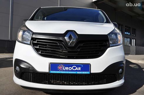 Renault Trafic 2019 - фото 14