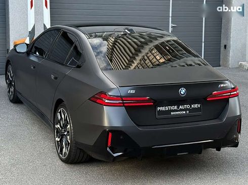 BMW i5 2023 - фото 21