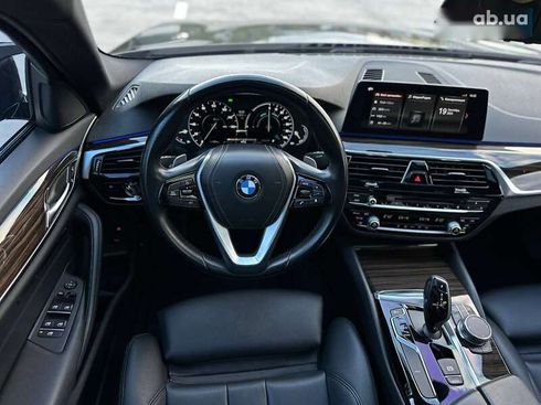 BMW 5 серия 2018 - фото 21