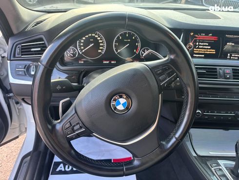 BMW 5 серия 2016 белый - фото 24