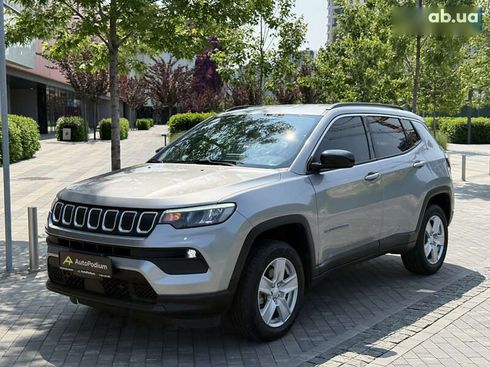 Jeep Compass 2021 - фото 16