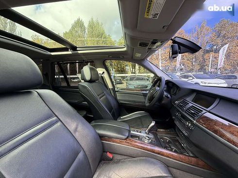 BMW X5 2010 - фото 19