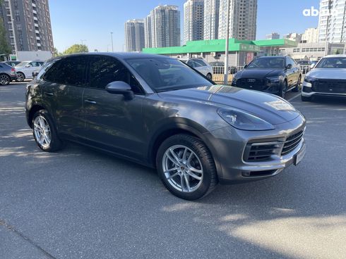 Porsche Cayenne 2019 серый - фото 2