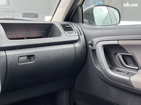 Skoda Fabia 2014 белый - фото 24