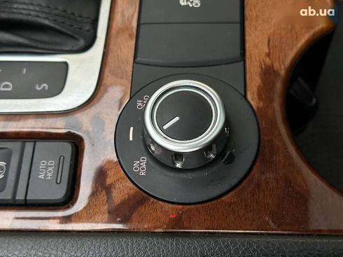 Volkswagen Touareg 2011 - фото 26