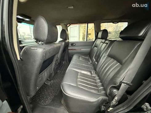 Nissan Patrol 2005 - фото 17
