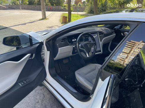 Tesla Model S 2016 - фото 2