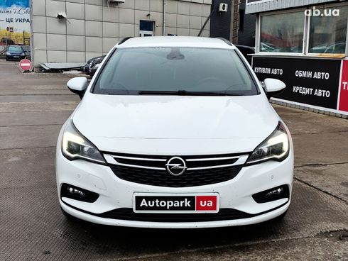 Opel Astra 2017 белый - фото 3