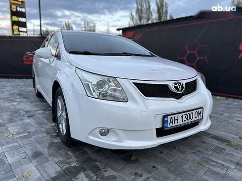 Toyota Avensis 2011 - фото 11