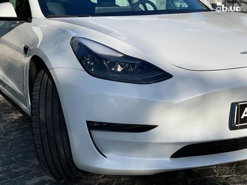 Tesla Model 3 2021 белый - фото 14