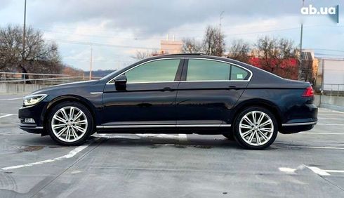 Volkswagen Passat 2018 - фото 12