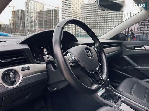 Volkswagen Passat 2020 - фото 13